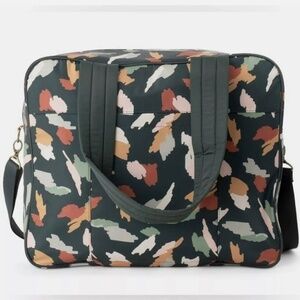 thirty-one Voyager Tote travel bag